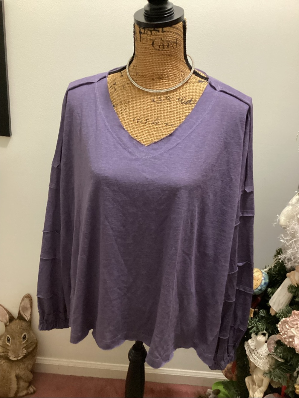 Easel Tee, new Tag